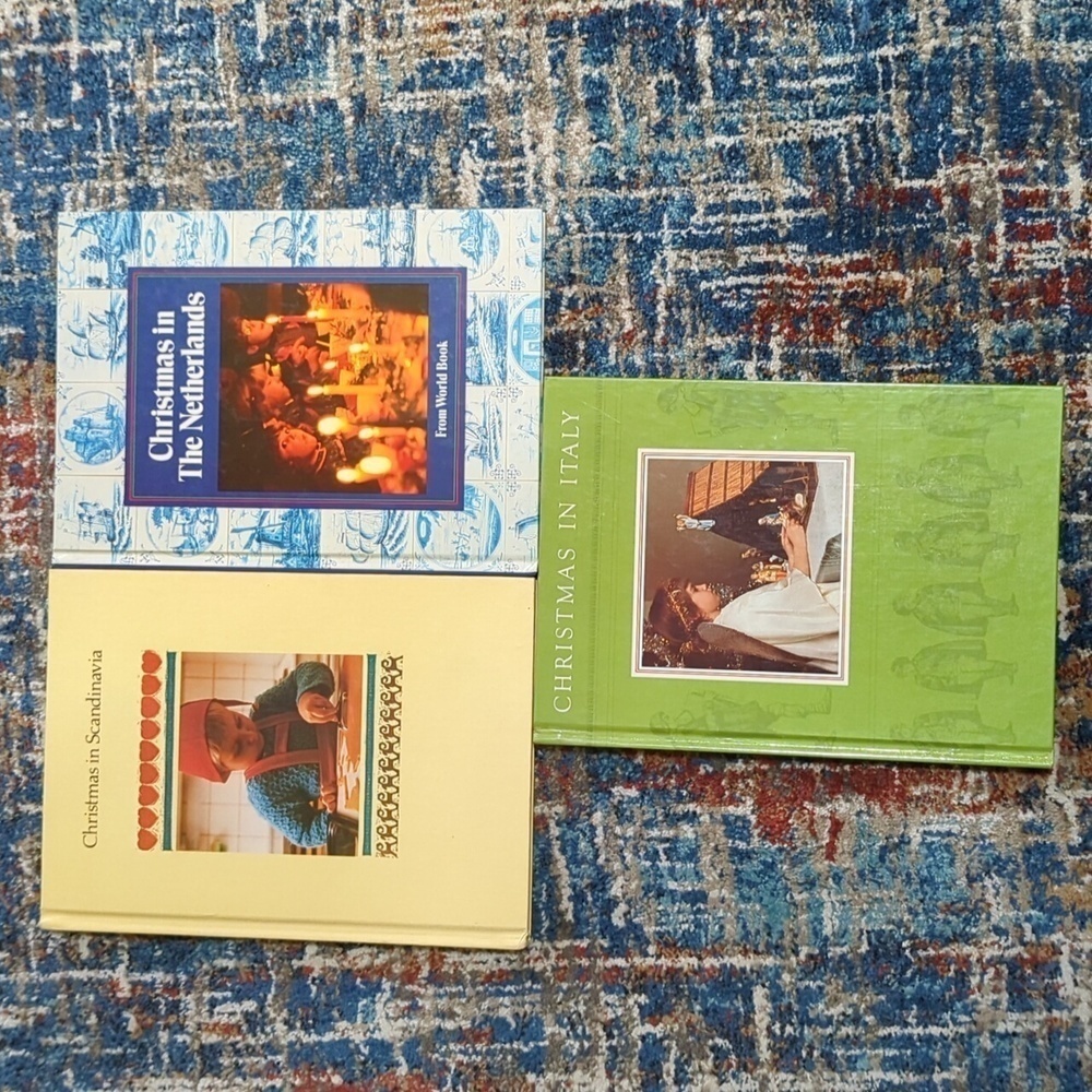 World Book In Christmas Italy, Netherlands, Scandinavia Hardback Books Used 1979